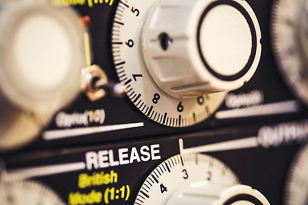 포토 JPG 음악 음향기기 사람없음 아웃포커스 앰프 국내포토 문화예술 촬영기법 전자제품 파일형식