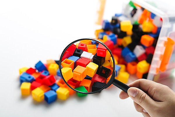 포토 JPG 스튜디오촬영 손 교육 돋보기 신체부위 장난감 블록 오브젝트 교구 교육용품 유아교구 에듀 에듀케이션 완구용품 교보재 국내포토 문구용품 실내 사람 유아교재 파일형식