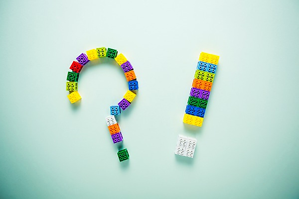 포토 JPG 스튜디오촬영 교육 사람없음 장난감 블록 물음표 느낌표 오브젝트 교구 교육용품 유아교구 에듀 에듀케이션 완구용품 교보재 국내포토 기호 문구용품 실내 유아교재 파일형식