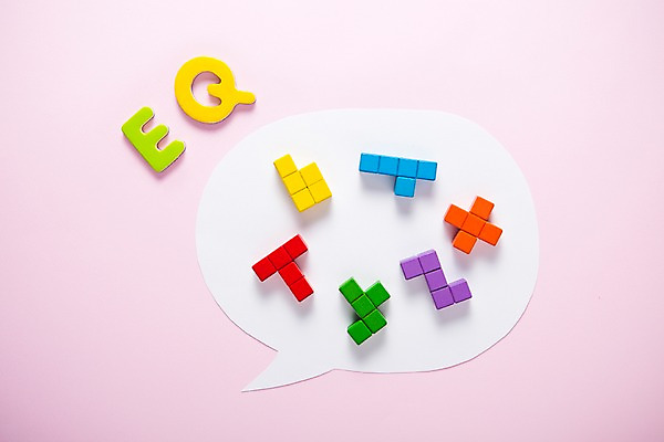 포토 JPG 스튜디오촬영 교육 말풍선 사람없음 장난감 블록 오브젝트 교구 교육용품 유아교구 EQ 에듀 에듀케이션 완구용품 나무블록 교보재 국내포토 문구용품 실내 목재 유아교재 파일형식