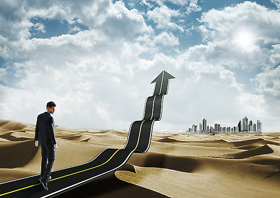 전신 PSD 서양인 구름 편집 편집이미지 남자 화살표 도로 모래 비즈니스 하늘 한명 서기 정장 빌딩 20대 성인 뒷모습 사막 비즈니스맨 이미지편집 자연요소 외국인 1 옷 길 뷰포인트 교통시설 모션 사람 청년 건물 직장인 파일형식