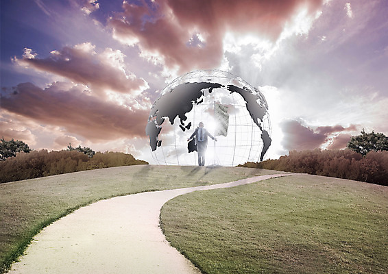 전신 PSD 나무 구름 편집 편집이미지 남자 길 세계지도 비즈니스 하늘 팔벌리기 한명 서기 정장 잔디 성인 지구본 노을 글로벌비즈니스 비즈니스맨 이미지편집 자연요소 식물 1 옷 지도 모션 사람 세계 글로벌 직장인 파일형식