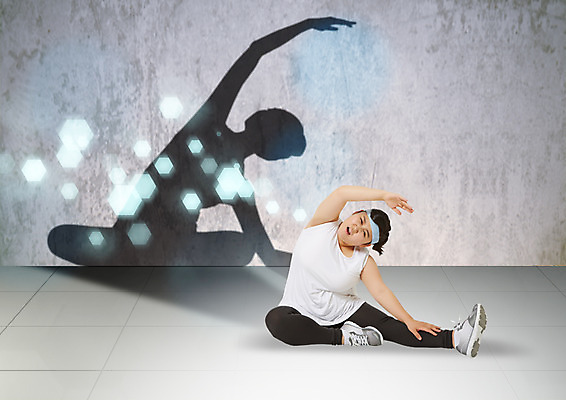 전신 PSD 편집 편집이미지 여자 실루엣 다이어트 요가 피곤 한명 앉기 성인 30대 운동복 민소매 운동 스트레칭 머리띠 찡그림 비만 옆구리운동 이미지편집 1 웰빙 옷 컨셉 상의 장신구 모션 촬영기법 표정 건강 사람 장년 몸매 파일형식