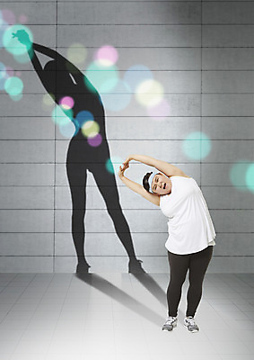 전신 PSD 편집 편집이미지 여자 실루엣 다이어트 피곤 한명 서기 성인 30대 운동복 민소매 운동 스트레칭 머리띠 찡그림 비만 옆구리운동 이미지편집 1 옷 컨셉 상의 장신구 모션 촬영기법 표정 건강 사람 장년 몸매 파일형식