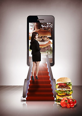 전신 PSD 편집 편집이미지 여자 음식 빵 토마토 채소 방울토마토 양파 치즈 패스트푸드 한명 서기 20대 성인 뒷모습 스마트폰 계란 버섯 한국인 햄버거 뒤돌아보기 패티 이미지편집 1 뷰포인트 모션 유제품 사람 동양인 청년 핸드폰 스마트기기 알 인스턴트 파일형식