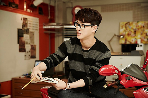 포토 JPG 남자 회의 실내 한명 앉기 상반신 20대 청년 성인 앞모습 청춘 사무실 연필 한국인 오토바이 잡기 토론 열정 컬러리스트 청년남자한명만 성인남자한명만 안경낌 국내포토 컬러칩 직업 1 감정 안경 뷰포인트 컨셉 비즈니스 모션 학용품 사람 동양인 내부 필기구 바이크 남자한명만 성인남자만 청년남자만 파일형식