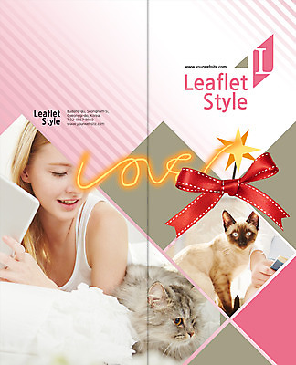 PSD 서양인 템플릿 편집 표지디자인 북디자인 출판디자인 여자 표지 리본 엎드리기 리플렛 2단접지 북커버 사랑 한명 팜플렛 상반신 20대 성인 반려동물 태블릿 고양이 반려 샴고양이 페르시안 이미지템플릿 외국인 동물 1 감정 포유류 모션 사람 청년 전자제품 스마트기기 파일형식