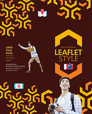 전신 PSD 템플릿 편집 표지디자인 북디자인 응시 출판디자인 표지 남자 리플렛 지도 2단접지 북커버 서기 웃음 손짓 팜플렛 상반신 20대 성인 두명 스마트폰 카메라 한국인 배낭여행 히치하이킹 이미지템플릿 시선 여행 모션 표정 사람 동양인 청년 전자제품 핸드폰 스마트기기 파일형식