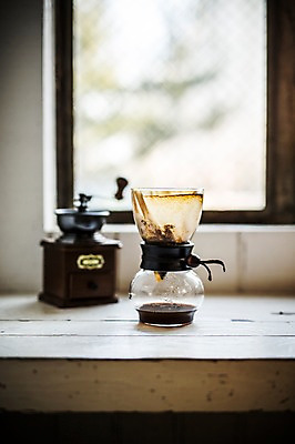 포토 JPG 커피 창문 실내 사람없음 카페 그라인더 드립커피 국내포토 음료 내부 상점 커피용품 파일형식