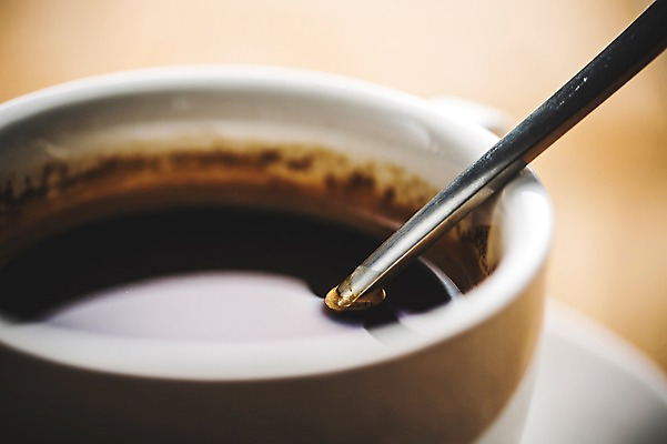 포토 JPG 커피 근접촬영 사람없음 커피잔 티스푼 아메리카노 국내포토 음료 뷰포인트 잔 숟가락 파일형식