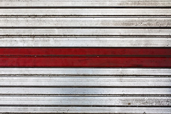 포토 JPG 백그라운드 패턴 사람없음 빨간색 금속 줄무늬 은색 부식 스크래치 셔터 국내포토 컬러 무늬 재질 파일형식