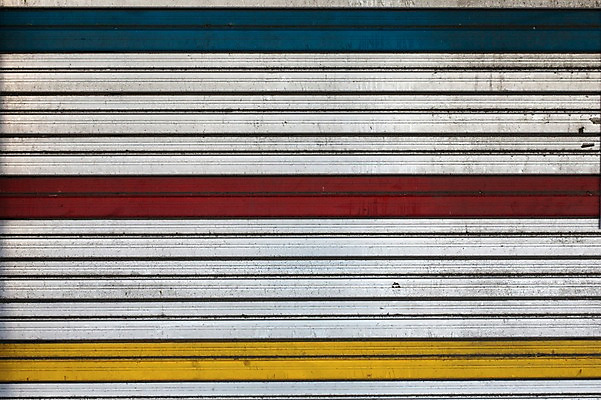 포토 JPG 백그라운드 패턴 사람없음 빨간색 파란색 노란색 금속 줄무늬 은색 부식 스크래치 셔터 국내포토 컬러 무늬 재질 파일형식