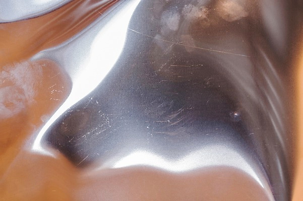 포토 JPG 백그라운드 사람없음 반사 금속 스크래치 찌그러짐 국내포토 컨셉 재질 파일형식