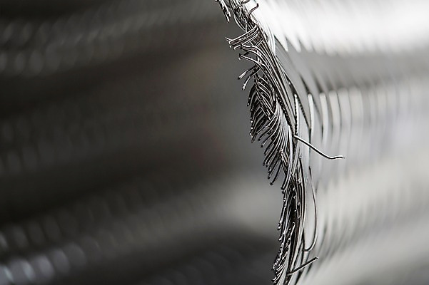 포토 JPG 백그라운드 사람없음 아웃포커스 금속 끊어짐 엮인 국내포토 모션 재질 촬영기법 파일형식