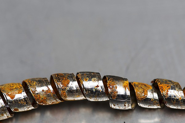 포토 JPG 백그라운드 사람없음 금속 찌꺼기 파편 부식 말린_둥글게 국내포토 컨셉 재질 쓰레기 파일형식