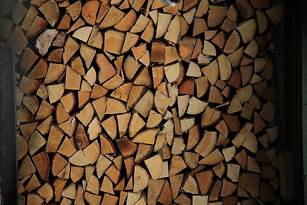 포토 JPG 해외이미지 계절 백그라운드 겨울 불 사람없음 목재 갈색 쌓기 에너지 뜨거움 숲 장작 12월 자르기 벽난로 연료 잡동사니 내추럴 해외202004 해외포토 자연요소 나무 컬러 재료 모션 날짜 파일형식 이미지허브