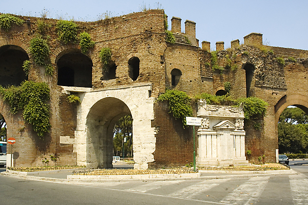 포토 JPG 해외이미지 유럽 기독교 종교 문화 벽 여행 비즈니스 벽돌 석조 사람없음 조각상 도시 성 센터 역사 로마 지중해 폐허 아치 전쟁 상업 대리석 기념물 천연기념물 국회 로마인 옛날 화강암 해외202004 해외포토 건축물 나라 바다 재료 인종 조형물 이탈리아 암석 파일형식 이미지허브