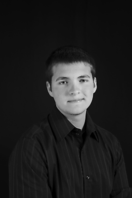 포토 JPG 해외이미지 백인 모델 옷 남자 포즈 청소년 한명 사람 소년 10대 유행 표현 닫기 스타일 해외202004 해외포토 서양인 1 어린이 모션 파일형식 이미지허브