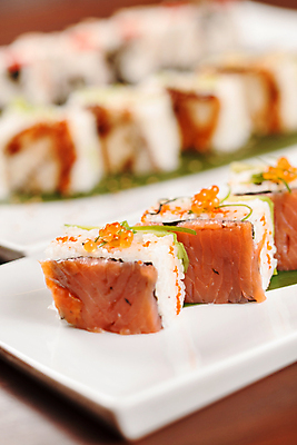 포토 JPG 해외이미지 문화 음식 잎 다이어트 채소 고추 밥 치즈 건강 어류 요리 동양인 사람없음 빨간색 초록색 식당 일본 식사 저녁식사 초밥 신선 해조류 참치 먹기 장어 해산물 준비 날것 롤 깨 연어 후추 동쪽 아보카도 점심식사 캐비아 해외202004 해외포토 식물 아시아 컬러 과일 식재료 모션 유제품 인종 상점 수중동물 조미료 해양식물 방향 향신료 일본음식 파일형식 이미지허브