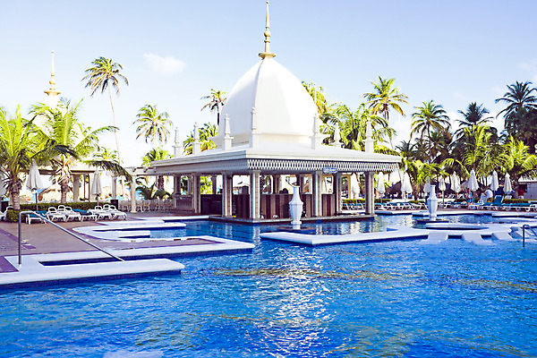 포토 JPG 해외이미지 의자 건축양식 사람없음 야외 건물 물 당구 해외202004 해외포토 자연요소 건축물 건축 가구 구기 파일형식 이미지허브