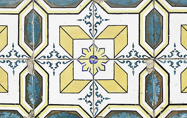 포토 JPG 해외이미지 전통 디자인 외관 벽 백그라운드 꽃무늬 패턴 건축양식 추상 바닥 주택 미술 사람없음 건물 장식 파란색 컬러풀 수확 골동품 덮개 도자기 포르투갈 타일 묘사 질감 정사각형 심플 예술가 모자이크 수공예 리스본 엘리먼트 옛날 해외202004 해외포토 도형 건축물 건축 꽃 유럽 컬러 무늬 농업 문화예술 뚜껑 공예 파일형식 이미지허브