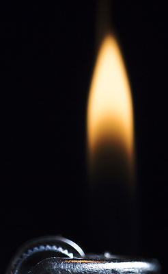 포토 JPG 해외이미지 백그라운드 불 사람없음 금속 검은색 뜨거움 닫기 라이터 철강 해외202004 해외포토 자연요소 컬러 모션 재질 파일형식 이미지허브