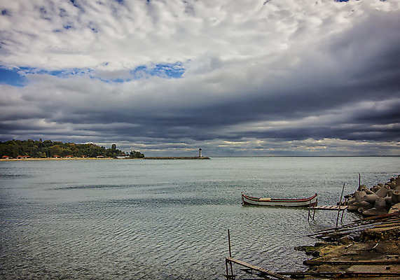 포토 JPG 해외이미지 실루엣 스포츠 파도 바다 여행 백그라운드 자연 하늘 낚시 바람 휴식 노동자 등대 항해 풍경 사람없음 야외 목재 물 여름 파란색 빛 태양 반사 평화 일출 항구 황혼 일몰 새벽 젖음 잡기 만 그물 보트 낚시꾼 어장 내추럴 깨짐 해외202004 해외포토 자연요소 나무 직업 계절 컬러 컨셉 배_교통 재료 교통시설 모션 레저 날씨 촬영기법 노을 생태계 파일형식 이미지허브