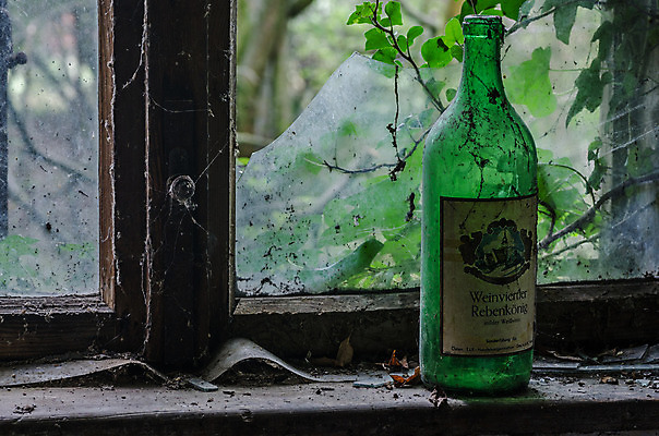 포토 JPG 해외이미지 벽 건축양식 창문 주택 이야기 사람없음 건물 탐험 역사 빌라 천연기념물 발견 떠남 무인 옛날 파멸 해외202004 해외포토 건축물 건축 컨셉 모션 파일형식 소멸 이미지허브