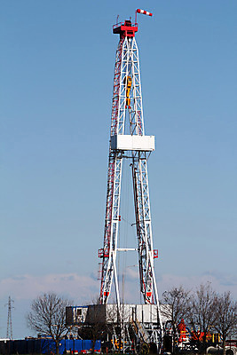 포토 JPG 해외이미지 산업 밭 사람없음 야외 탑 힘 기계 장비 에너지 탐험 석유 큼 철 가스 무거움 엔진 단상 조작 철강 해외202004 해외포토 건축물 농업 무게 크기 파일형식 이미지허브