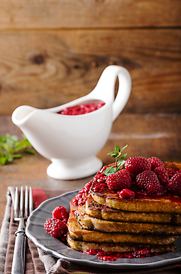 포토 JPG 해외이미지 접시 포크 실내 사람없음 식탁보 산딸기 과일잼 나무배경 해외202004 프렌치토스트 해외포토 식기 백그라운드 과일 내부 잼 토스트 파일형식 이미지허브