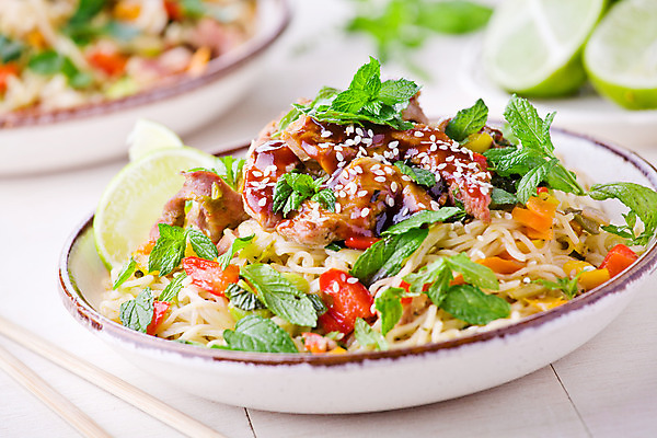 포토 JPG 해외이미지 음식 채소 오렌지 과일 태국 양파 귤 파슬리 건강 육류 돼지고기 요리 사람없음 목재 빨간색 초록색 컬러풀 갈색 노란색 검은색 식사 저녁식사 당근 샐러드 소고기 흰색 면 조미료 닫기 인도인 레몬 민트 허브 깨 라임 아몬드 후추 점심식사 입가심 태국음식 해외202004 해외포토 외국인 나무 식물 아시아 컬러 식재료 재료 모션 뿌리채소 동양인 견과류 향신료 동양음식 향미료 파일형식 이미지허브