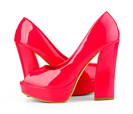 포토 JPG 해외이미지 스튜디오촬영 구두 신발 사람없음 빨간색 빛 한개 유행 가수 화려 고급 하이힐 가죽 흰배경 고립 스타일 해외202004 해외포토 1 컬러 백그라운드 컨셉 실내 음악가 흰색 여성화 파일형식 이미지허브