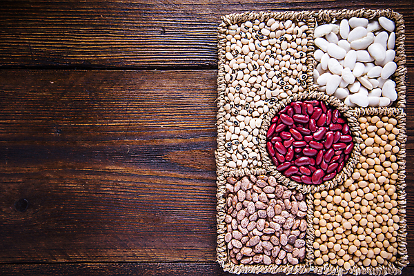 포토 JPG 해외이미지 식물 채소 재료 콩 건조 건강 종류 씨앗 사람없음 목재 빨간색 낟알 유기농 완두콩 날것 내추럴 대두 해외202004 해외포토 나무 웰빙 컬러 곡류 파일형식 이미지허브