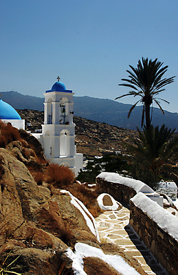 포토 JPG 해외이미지 나무 식물 유럽 종교 섬 십자가 건축양식 하늘 휴가 사람없음 교회 종 역사 그리스 타운 그리스인 옛날 해외202004 해외포토 서양인 건축 나라 종교건축 건물 도시 파일형식 이미지허브