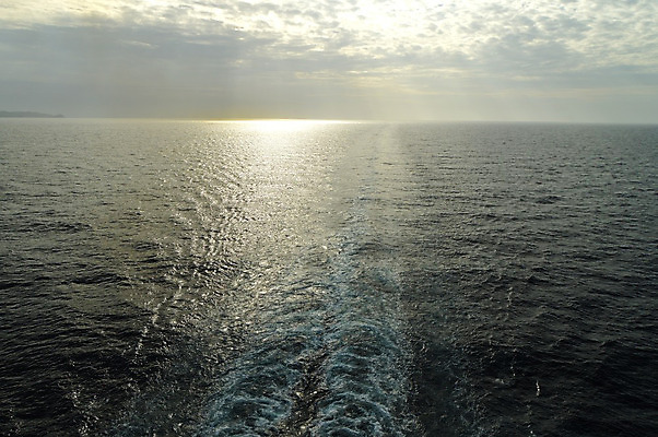 포토 JPG 해외이미지 구름 도로 길 파도 바다 여행 백그라운드 교통시설 자국 자연 하늘 표면 아침 휴가 풍경 사람없음 야외 물 파란색 우주 일몰 새벽 거품 흰색 시간 보트 떨어짐 저녁 크루즈 속도 발견 대각선 수평선 해외202004 해외포토 주간 자연요소 선 컬러 교통 컨셉 배_교통 노을 야간 시설 생태계 파일형식 이미지허브