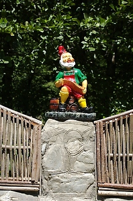 포토 JPG 해외이미지 손 남자 얼굴 음악 상상 수염 요정 이야기 미술 사람없음 장식 조각상 정원 피규어 할로윈 작음 싱글 신화 공상 마법 난쟁이 옛날 캡모자 해외202004 해외포토 모자_잡화 문화예술 사람 신체부위 조형물 미니어처 크기 파일형식 이미지허브