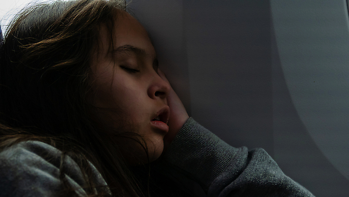 포토 JPG 해외이미지 응시 어린이 여행 창문 교통시설 놀이 휴가 비행기 실내 피곤 한명 사람 앉기 동양인 10대 중국 잠 공항 항공 승객 대패 옛날 혼혈 해외202004 해외포토 1 시선 아시아 교통 컨셉 항공교통 모션 청소년 대중교통 인종 내부 시설 다문화 파일형식 이미지허브