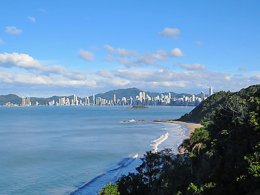 포토 JPG 해외이미지 구름 계절 파도 바다 여행 백그라운드 자연 하늘 휴가 풍경 사람없음 야외 물 여름 파란색 검은색 황혼 일몰 도시 숲 수평선 해외202004 해외포토 자연요소 컬러 노을 생태계 파일형식 이미지허브