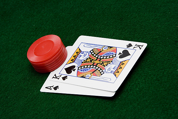 포토 JPG 해외이미지 놀이 탁자 들기 사람없음 초록색 쌓기 게임 잡기 우승 신용카드 도박 닫기 위험 플라스틱 왕 카지노 휴양지 기회 포커 곤봉 라스베가스 승자 에이스 잭팟 텍사스 펠트 해외202004 해외포토 스포츠용품 컬러 가구 컨셉 모션 재질 금융 미국 장소 최고 트럼프 파일형식 천_직물 이미지허브