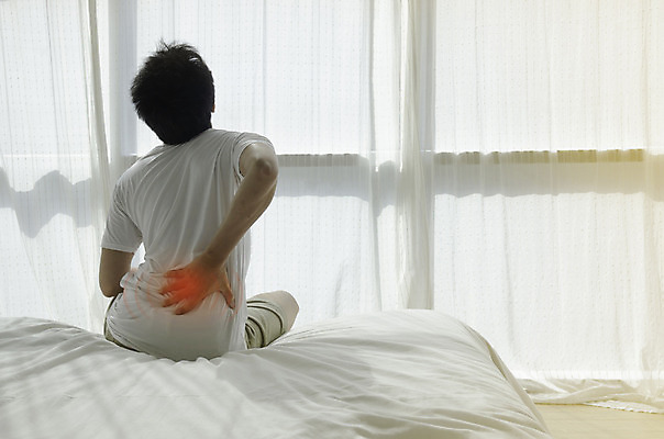 포토 JPG 해외이미지 백인 여자 백그라운드 신체 베개 아침 근육 주택 따뜻함 건강 병원 관리 한명 성인 그래픽 빨간색 디지털 침실 방 고통 회색 터치 의사 침대 긴급 신장 질병 작음 큼 담요 오브젝트 어깨 합성 암 매트리스 해외202004 해외포토 주간 서양인 1 감정 컬러 가구 의학 침구 사람 건물 신체부위 의료진 비뇨기관 크기 파일형식 이미지허브