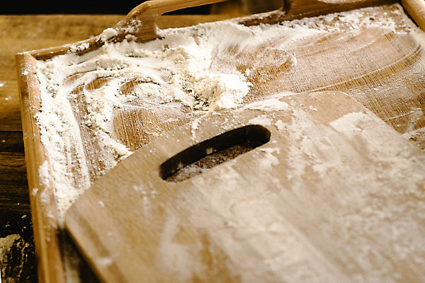 포토 JPG 해외이미지 음식 빵 재료 치즈 요리 사람없음 목재 갈색 케이크 주방 계란 식사 빵집 바위 흰색 신선 밀 굽기 날것 반죽 밀가루 서빙 페스츄리 해외202004 해외포토 나무 컬러 디저트 유제품 곡류 상점 알 돌_바위 가루 구이 파일형식 이미지허브