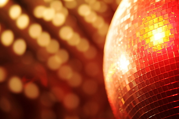 포토 JPG 해외이미지 음악 백그라운드 크리스마스 오렌지 공 유리 추상 미래 불꽃 새로움 기념 사람없음 장식 빛 반짝임 반사 파티 축제 거울 장비 수확 축하 춤 야간 연도 제비꽃 클럽 복고 디스코 여의주 테크노 환각 스타일 카피스페이스 유흥 효과 해외202004 해외포토 자연요소 기념일 꽃 컨셉 무늬 농업 과일 모션 재질 불 문화예술 이벤트 공백 증상 파일형식 이미지허브