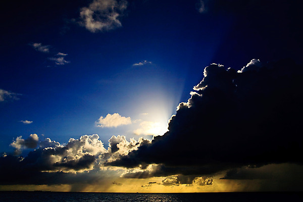 포토 JPG 해외이미지 나무 구름 실루엣 모래 파도 바다 섬 여행 잎 오렌지 자연 하늘 휴가 열대 따뜻함 손바닥 그림자 사람없음 빨간색 초록색 물 여름 파란색 태양 일출 맑음 일몰 꿈 야간 암초 코코넛 몰디브 아열대 해외202004 해외포토 자연요소 식물 손 계절 아시아 컬러 과일 날씨 촬영기법 노을 생태계 파일형식 이미지허브