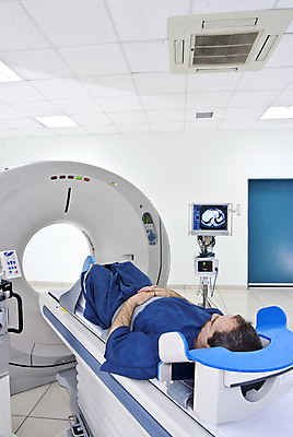 포토 JPG 해외이미지 남자 베개 엑스레이 사람없음 약 머리 건강관리 장비 환자 죽음 터널 실험실 질병 연결 작음 무서움 고민 좁은 문제 암 골절 심각 해외202004 해외포토 감정 길 컨셉 의학 침구 건강 실험 관리 사람 신체부위 크기 파일형식 이미지허브