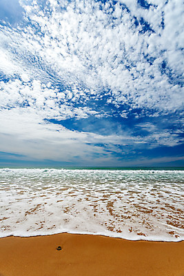 포토 JPG 해외이미지 구름 계절 모래 바다 여행 자연 하늘 풍경 사람없음 야외 물 여름 파란색 관광지 햇빛 신선 뜨거움 해외202004 해외포토 자연요소 컬러 태양 생태계 파일형식 이미지허브