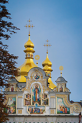 포토 JPG 해외이미지 전통 유럽 기독교 종교 문화 여행 컨셉 십자가 건축양식 하늘 부활절 아이디어 사랑 사람없음 건물 성당 교회 탑 성경 희망 천주교 기도 축하 죽음 기둥 예수 영혼 역사 구출 심볼 타운 천국 첨탑 용서 바실리카 베로나 숭배 옛날 제단 스타일 해외202004 해외포토 건축물 기념일 건축 감정 나라 종교용품 종교건축 도시 도움 신_종교 파일형식 이미지허브