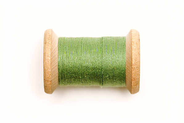 포토 JPG 해외이미지 1 줄 취미 사람없음 목재 세로 초록색 흰색 공구 직물 면 업무 원형 뜨개질 실 수리 바느질 자르기 묘사 오브젝트 싱글 롤 실타래 얼레 재단사 고립 실린더 옛날 해외202004 해외포토 도형 나무 직업 컬러 재료 모션 도구 작업 파일형식 이미지허브