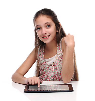 포토 JPG 해외이미지 백인 학생 응시 여자 교육 행복 어린이 클리핑패스 인터넷 손가락 놀이 모바일 한명 미소 사람 컴퓨터 알약 디지털 스크린 전시 터치 흰색 가리킴 잡기 달콤 무선전화기 흰배경 전자 고립 소셜 터치스크린 해외202004 해외포토 서양인 1 손 시선 감정 컬러 백그라운드 모션 표정 손짓 전자제품 약 맛 전화기 파일형식 이미지허브