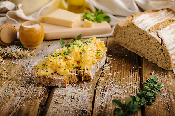 포토 JPG 해외이미지 전통 접시 음식 빵 조각 백그라운드 탁자 아침 파슬리 건강 요리 사람없음 목재 초록색 노란색 계란 식사 저녁식사 튀김 흰색 시골 신선 소시지 맛 아침식사 철 허브 유기농 토스트 연어 베이컨 오믈렛 점심식사 바이오 스크램블 해외202004 해외포토 주간 나무 식물 식기 웰빙 컬러 가구 컨셉 채소 재료 돼지고기 어류 알 가공식품 계란요리 파일형식 이미지허브