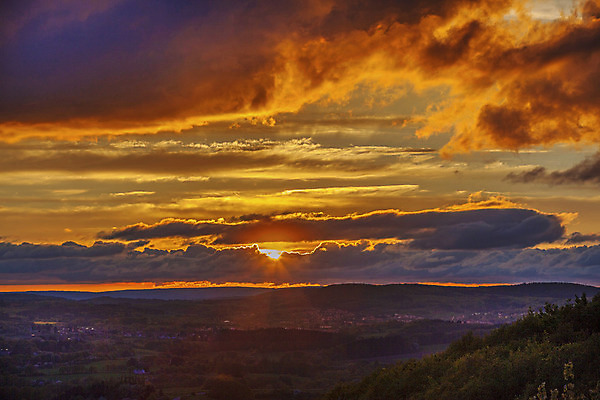 포토 JPG 해외이미지 구름 여행 자연 하늘 독일 풍경 사람없음 태양 반사 우주 마을 일출 일몰 봄 새벽 황금 숲 오로라 해외202004 해외포토 자연요소 계절 유럽 자연현상 노을 생태계 파일형식 이미지허브